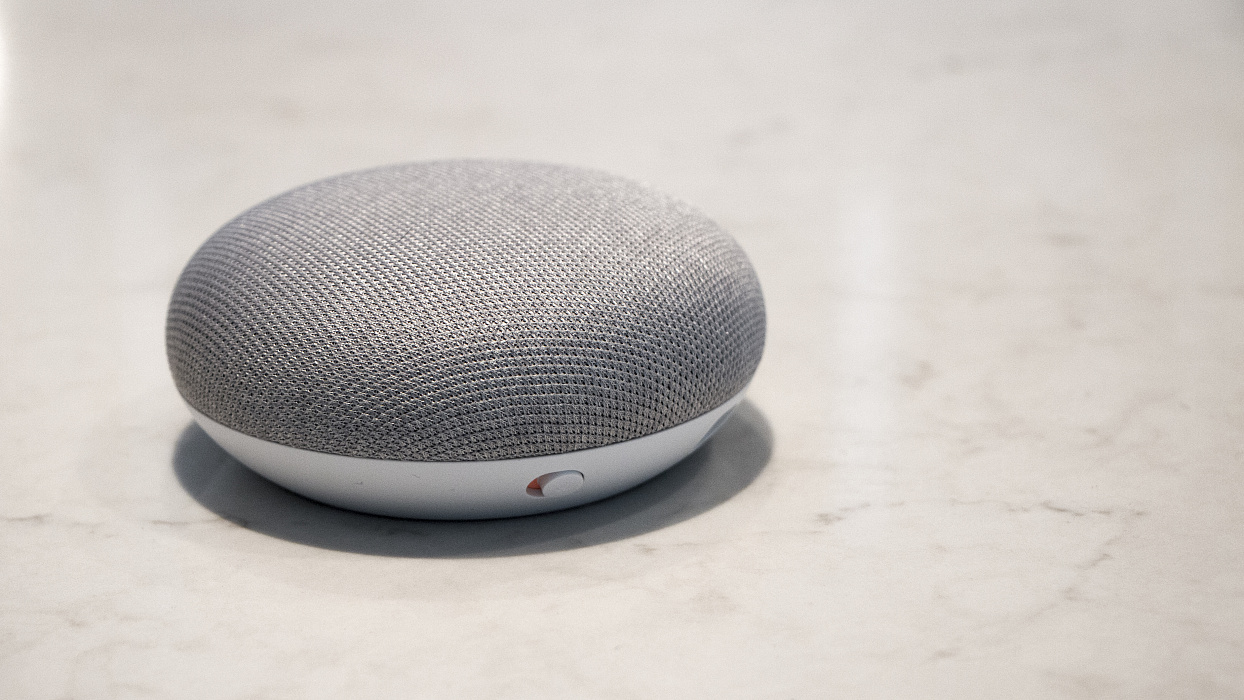 Умная колонка Google Home Mini (Grey) купить в интернет-магазине icover