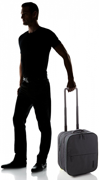 Incase EO Travel CL90003 - дорожная сумка (Black) купить в интернет-магазине icover