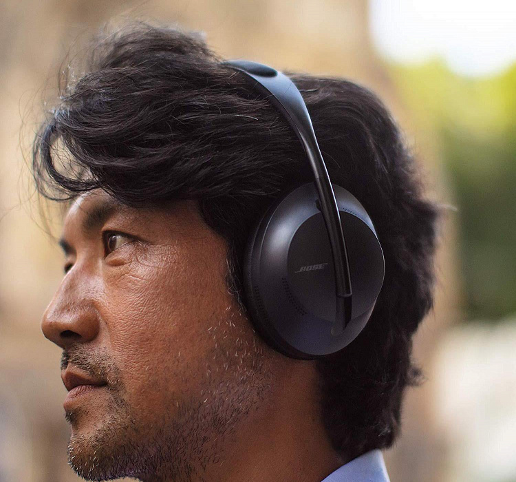 Наушники с микрофоном Bose Noise Cancelling 700 (Black) купить в интернет-магазине icover