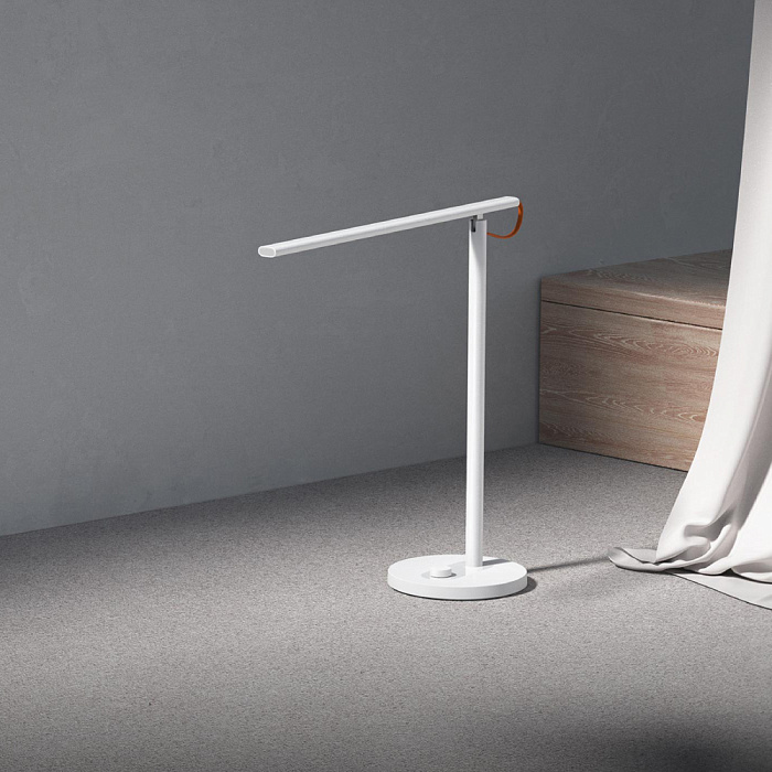 Настольная светодиодная лампа Xiaomi Mi LED Desk Lamp 1S (MUE4105GL) купить в интернет-магазине icover
