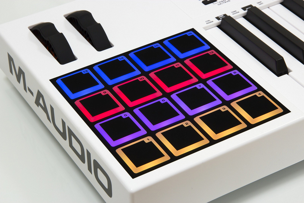 M-Audio CODE 61 - MIDI-клавиатура (White) купить в интернет-магазине icover