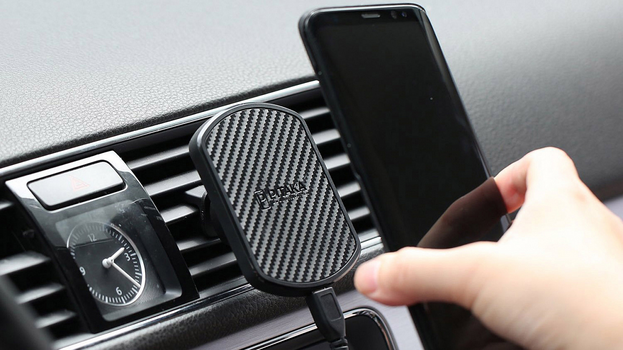 Комплект в авто для iPhone XS/X Pitaka MagMount Qi Pro Vent CM002Q + MagCase KI8001XS (Black) купить в интернет-магазине icover