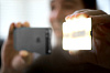 Nova Bluetooth Flash for iPhone - беспроводная вспышка для iPhone купить в интернет-магазине icover