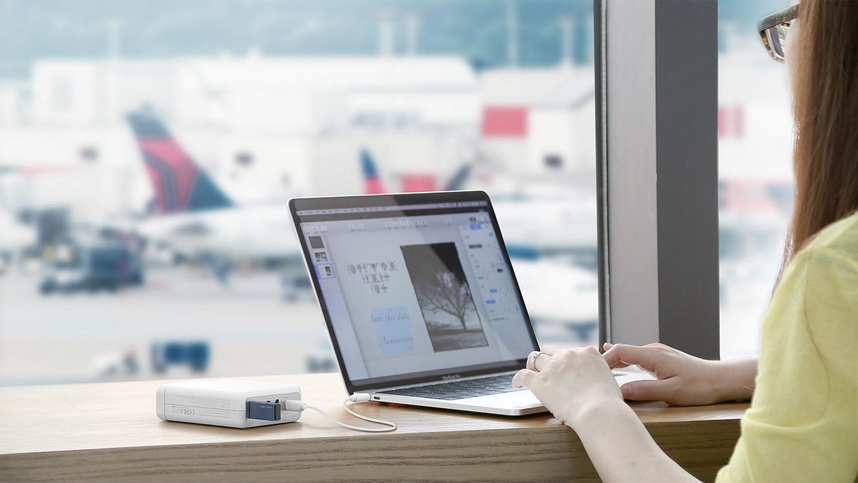 Док-станция DockCase P1 QC для MacBook Pro 13" 2016-2018 (White) купить в интернет-магазине icover