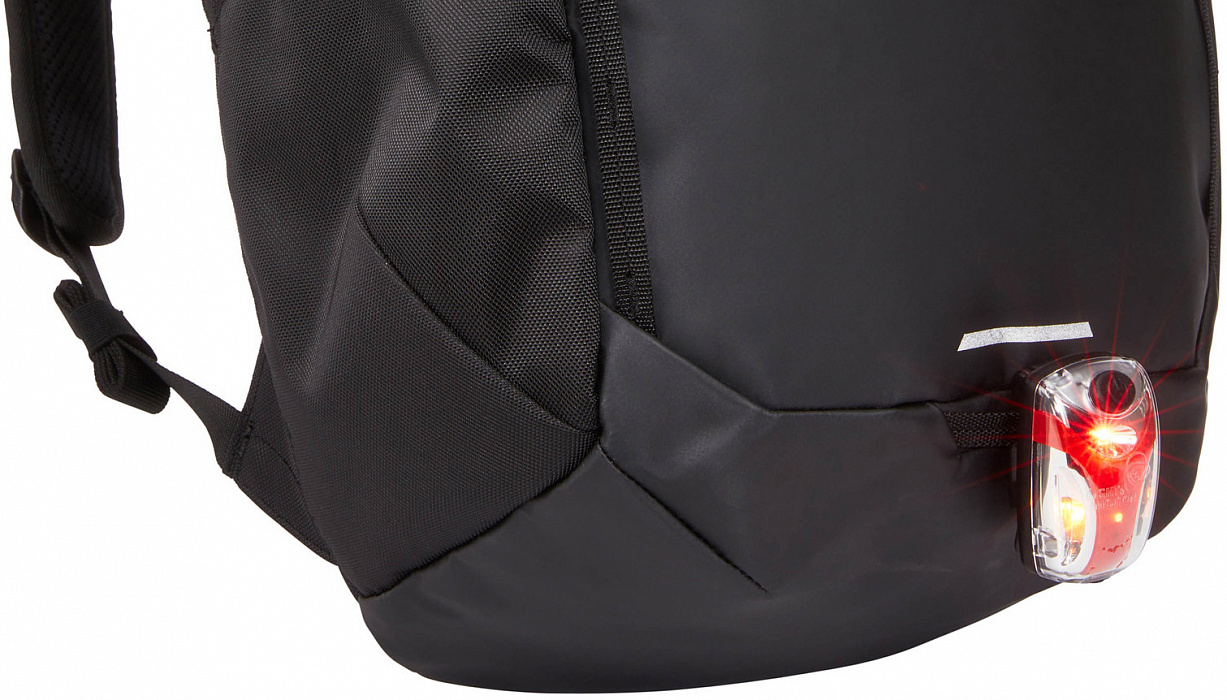 Рюкзак Thule Chasm 26L (3204292) для ноутбука 15.6" (Black) купить в интернет-магазине icover