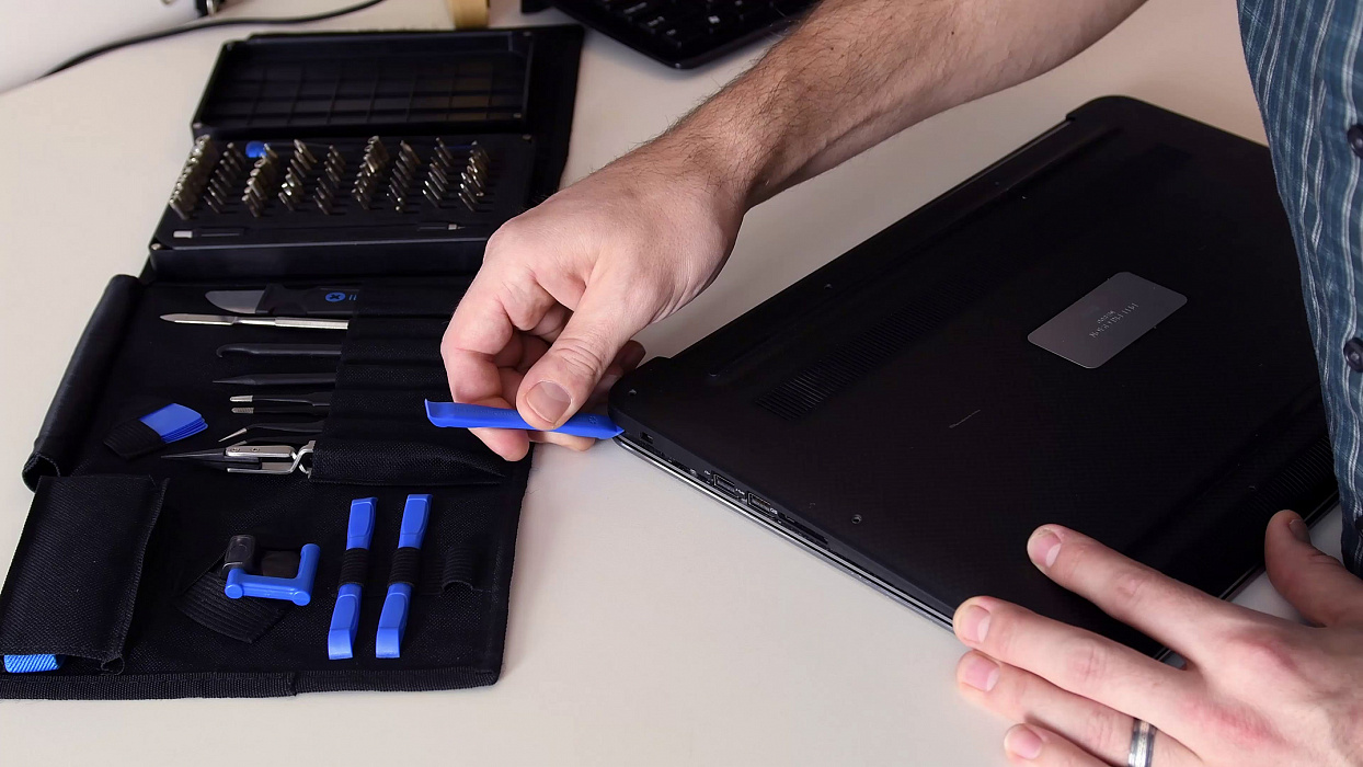 Набор инструментов iFixit Pro Tech Toolkit (IF145-307-4) купить в интернет-магазине icover