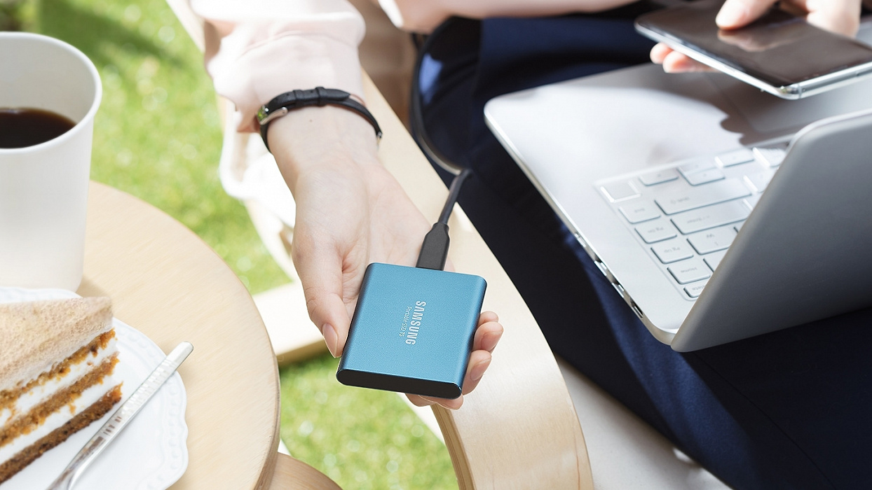 Внешний накопитель Samsung Portable SSD T5 2Tb MU-PA2T0B/WW (Black) купить в интернет-магазине icover
