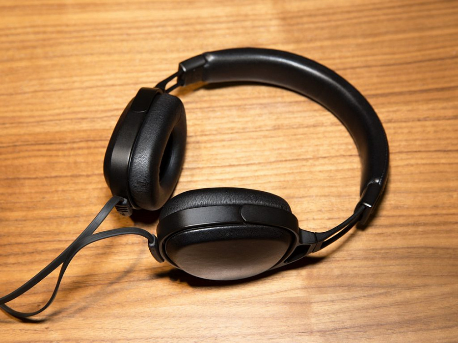 Audeze Sine - изодинамические наушники премиального класса (Black) купить в интернет-магазине icover