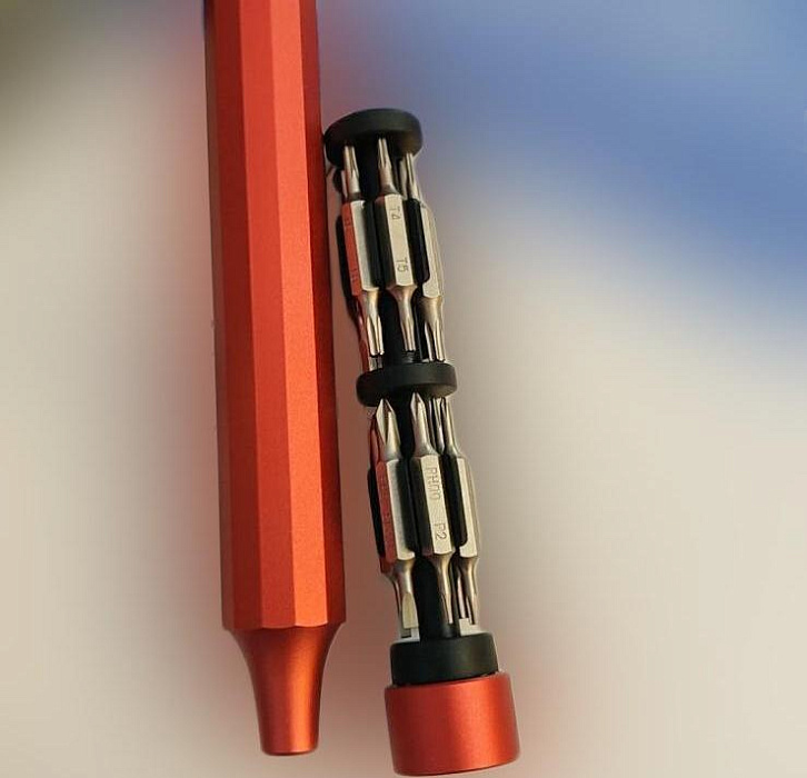 Отвертка HOTO Precision Screwdriver Kit 24 in 1 QWLSD004 (Red) купить в интернет-магазине icover