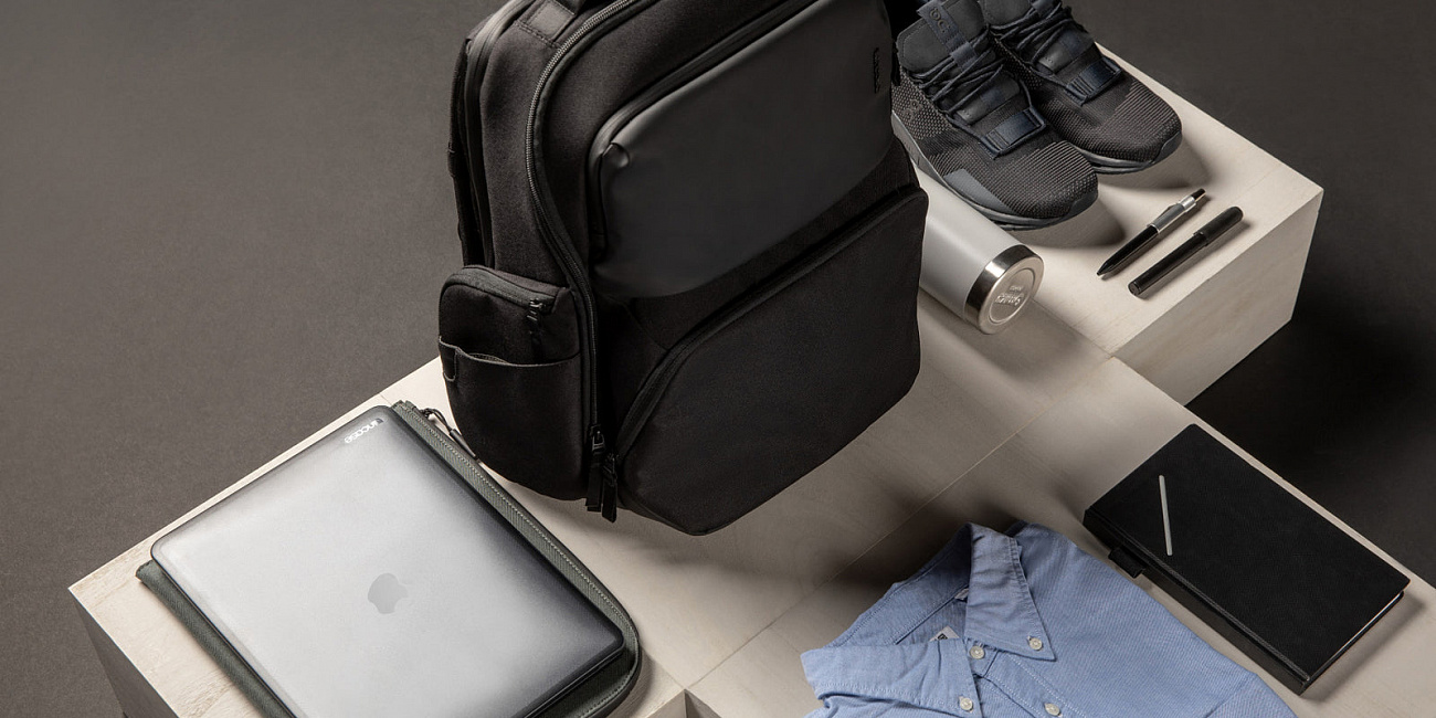 Рюкзак Incase A.R.C. Commuter Pack (INCO100683-BLK) для ноутбука 16" (Black) купить в интернет-магазине icover
