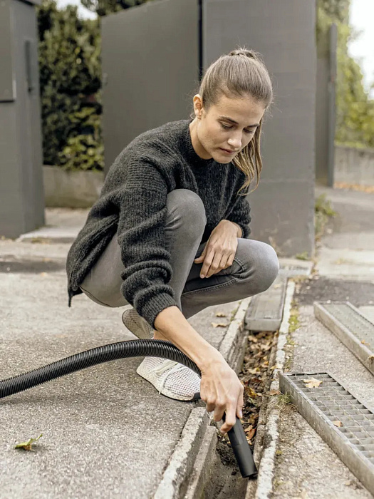 Профессиональный пылесос KARCHER WD 2 V-15/4/18 (1.628-003.0) купить в интернет-магазине icover