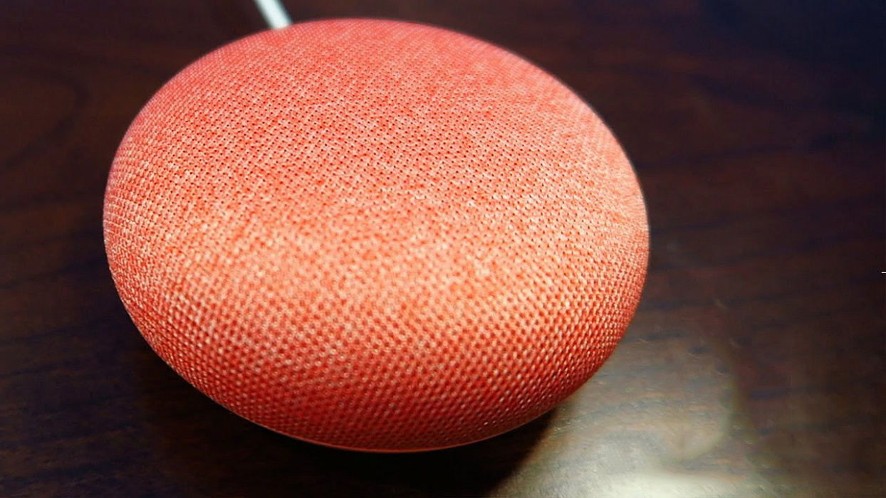 Умная колонка Google Home Mini (Coral) купить в интернет-магазине icover