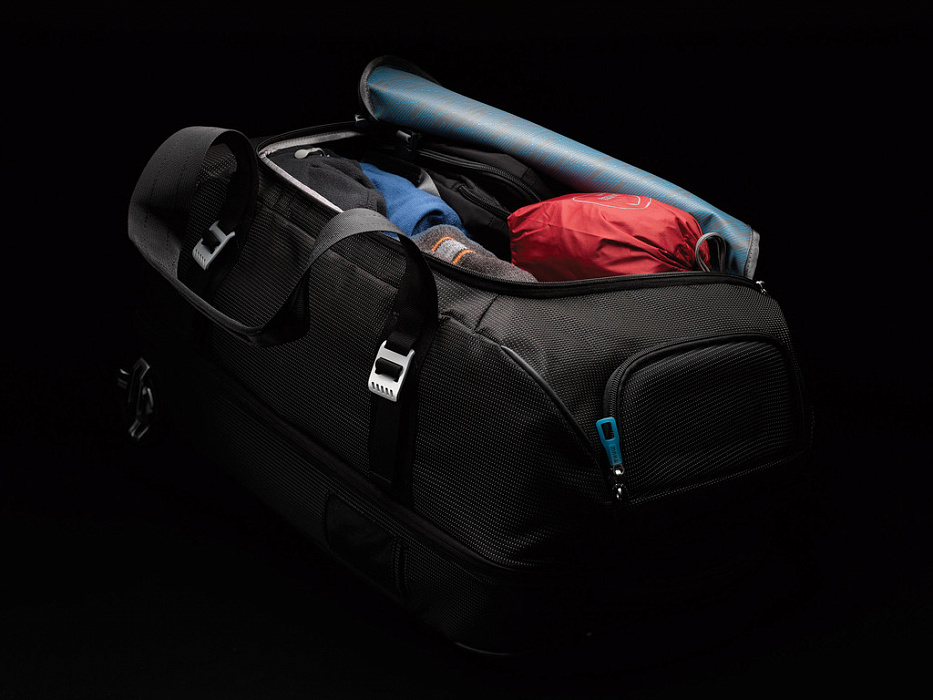 Дорожная сумка Thule Crossover Rolling Duffel 56L (Black) купить в интернет-магазине icover