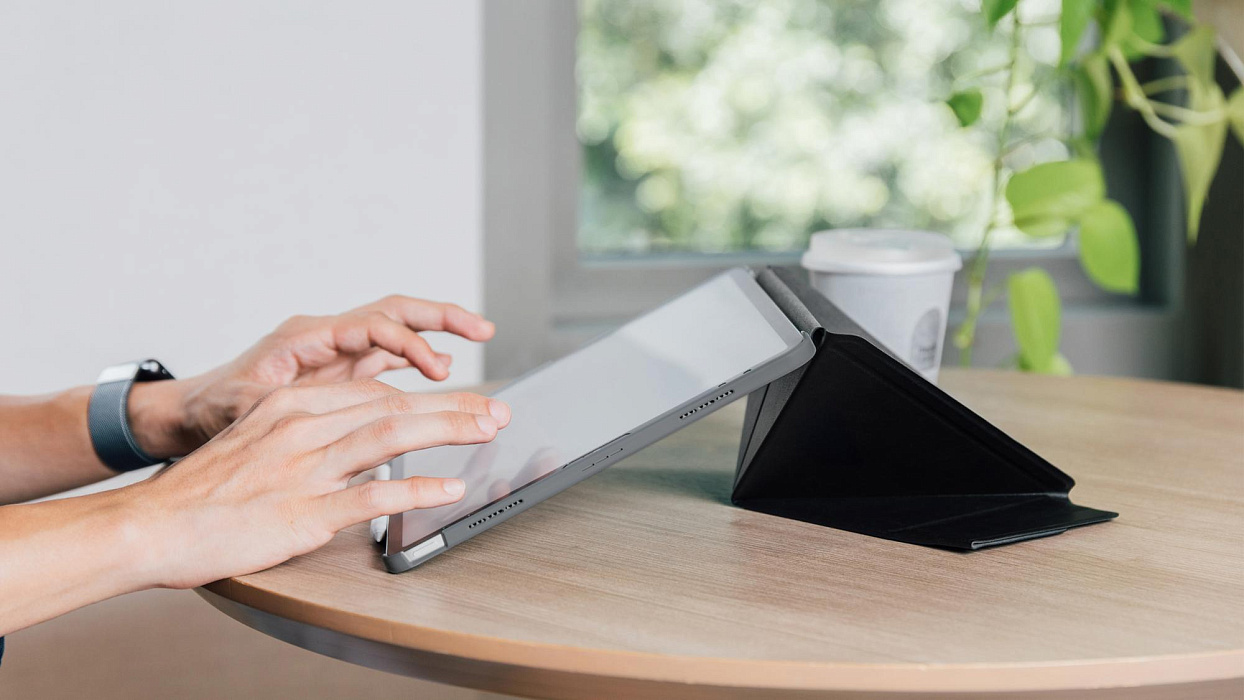 Чехол-книжка Moshi VersaCover (99MO056085) для iPad Pro 12.9" 2021 (Black) купить в интернет-магазине icover