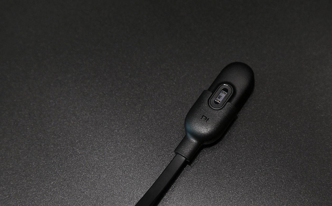 Фитнес-браслет Xiaomi Mi Band 3 (Black) купить в интернет-магазине icover