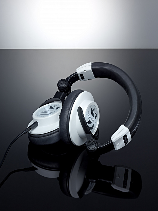 Ultrasone Signature DJ – мониторные наушники купить в интернет-магазине icover