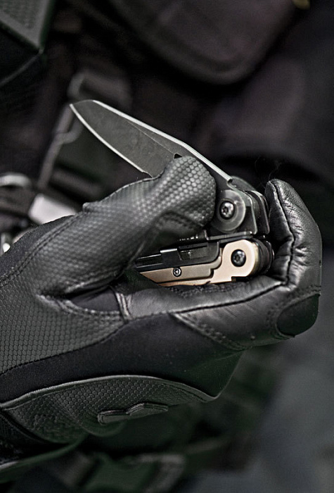 Мультитул Leatherman MUT (850122N) купить в интернет-магазине icover