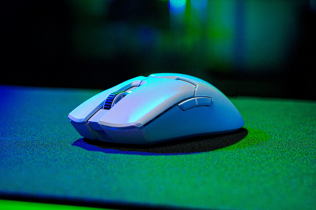 Игровая мышь Razer Viper V2 Pro RZ01-04390200-R3G1 (White) купить в интернет-магазине icover