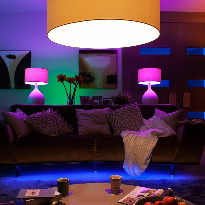 Комплект умных светодиодных ламп Philips Hue White and Color Ambiance E27 Starter Kit с пультом ДУ и блоком управления купить в интернет-магазине icover