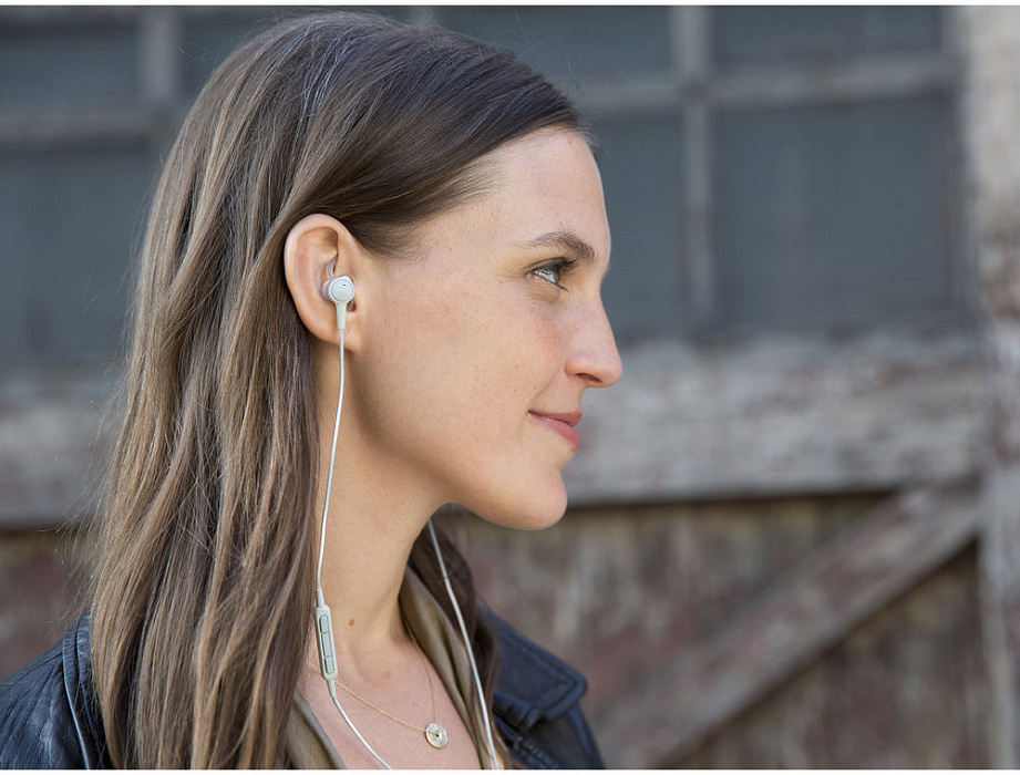 Внутриканальные наушники Bose SoundTrue Ultra In-Ear MFI (741629-0020) для Apple (Frost) купить в интернет-магазине icover