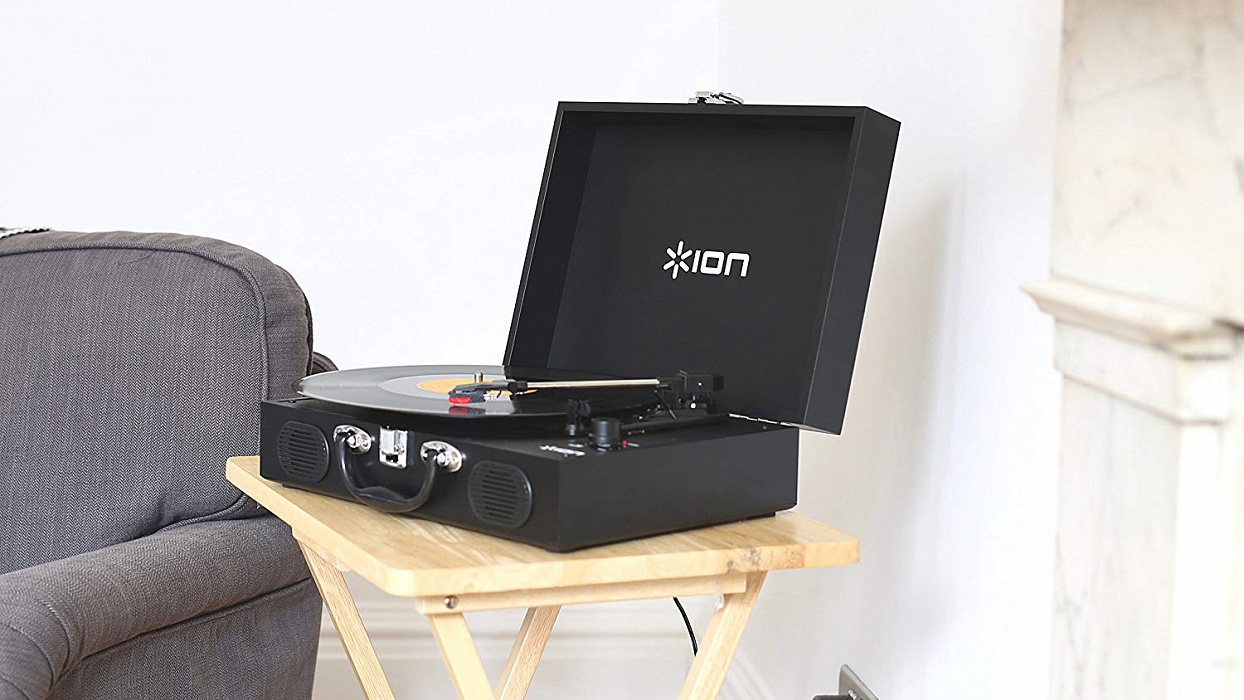 Виниловый проигрыватель iOn Vinyl Transport (Black) купить в интернет-магазине icover