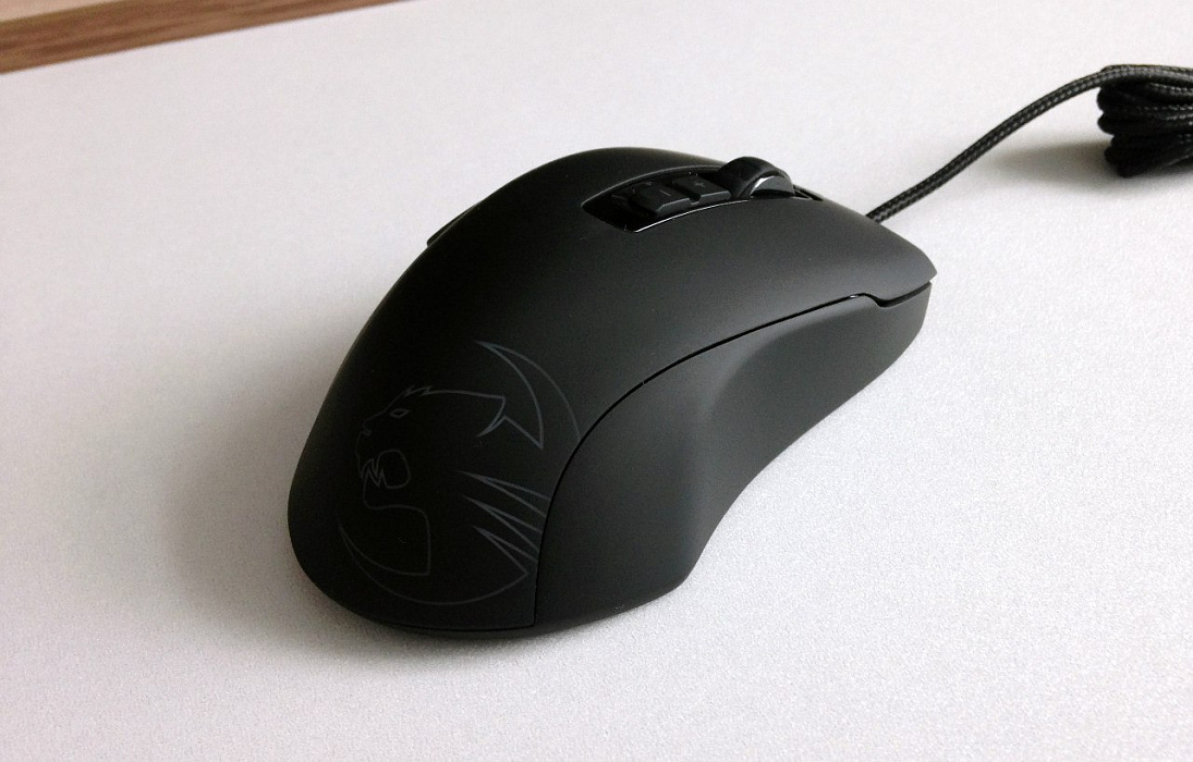 Roccat Kone Pure Optical 2015 (ROC-11-714-B) - игровая мышь (Black) купить в интернет-магазине icover