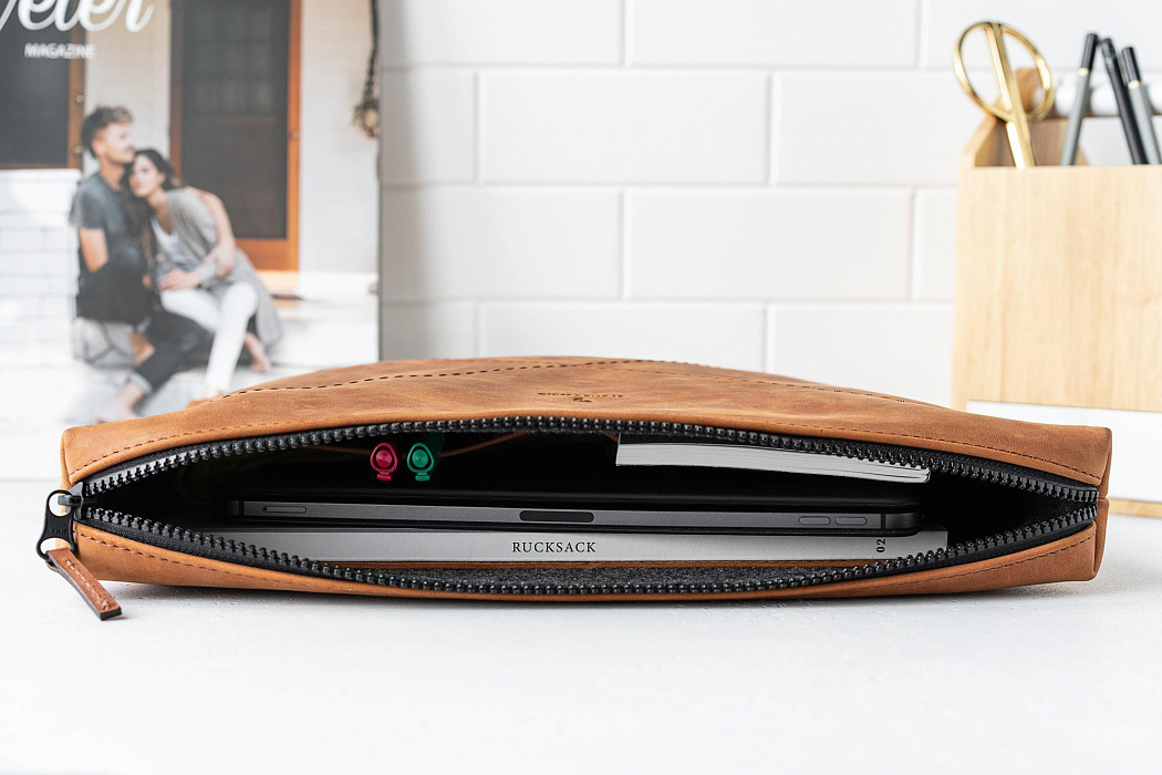 Чехол Stoneguard 522 для MacBook Pro/Air 13'' (Rust) купить в интернет-магазине icover