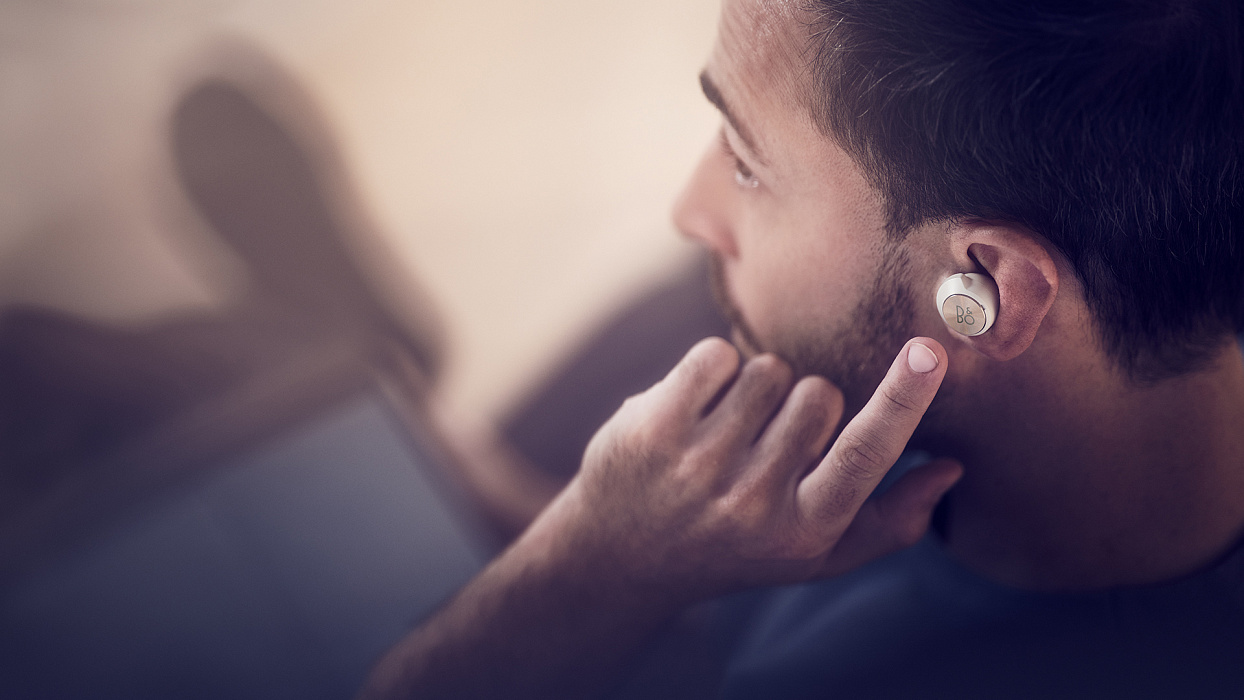Беспроводные наушники Bang & Olufsen BeoPlay EQ (Sand) купить в интернет-магазине icover