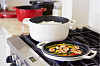 Кастрюля чугунная KitchenAid 6.0Qt Cast Iron Cookware 5.65 л KCPI60CRAC (Almond Cream) купить в интернет-магазине icover
