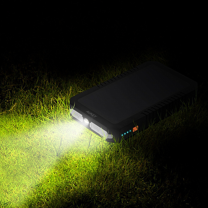 Внешний аккумулятор Aukey Dual USB Port Solar Battery 12000mAh (Black) купить в интернет-магазине icover