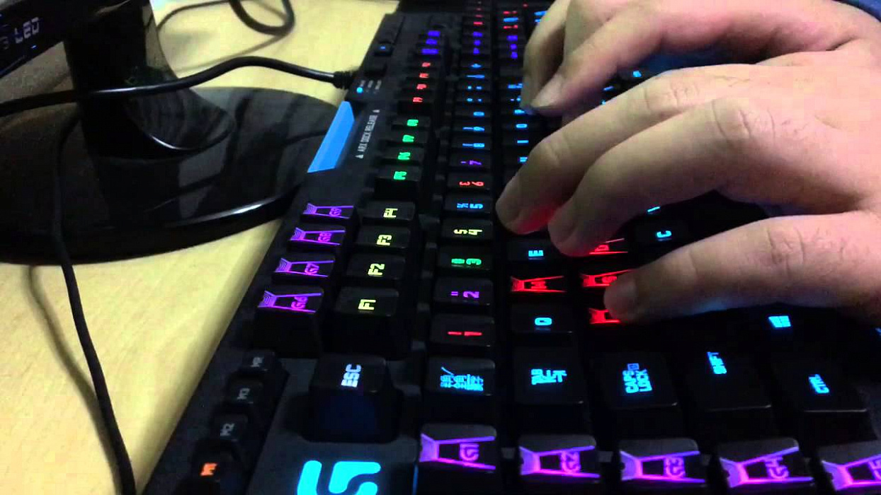 Клавиатура Logitech G G910 Orion Spectrum USB 920-008019 (Black) купить в интернет-магазине icover
