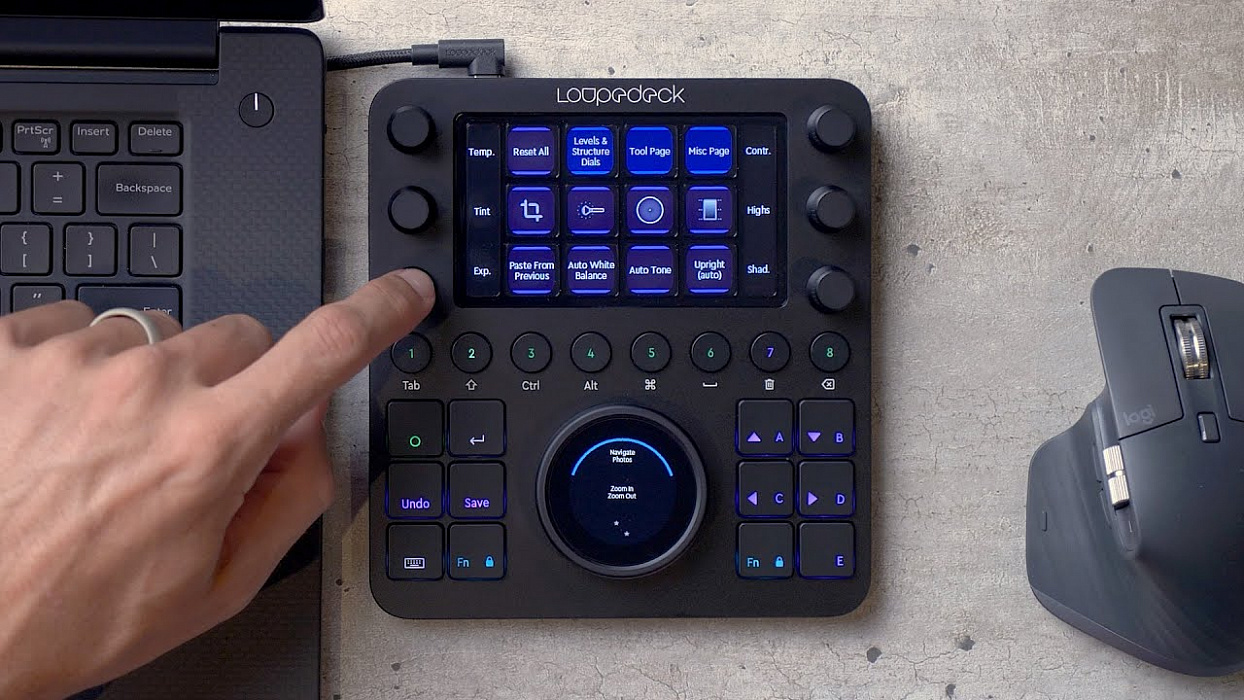 Консоль для редактирования фото и видео Loupedeck CT (Black) купить в интернет-магазине icover