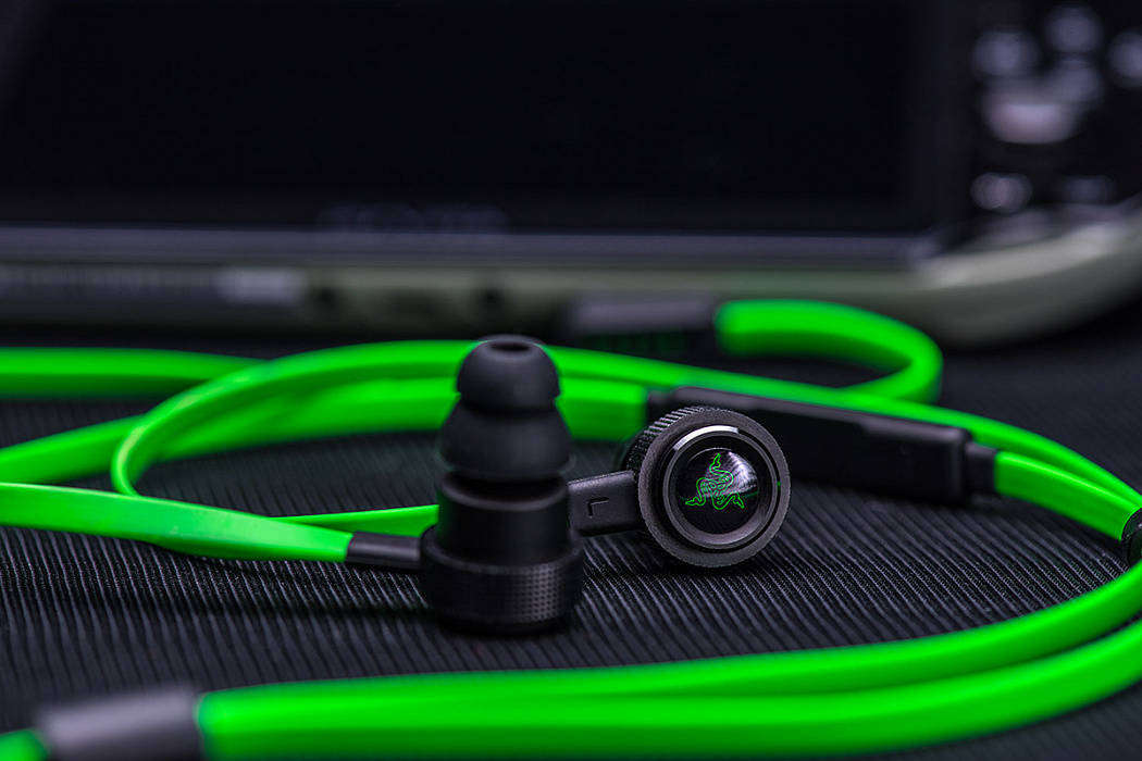 Внутриканальная гарнитура Razer Hammerhead Pro V2 (Green/Black) купить в интернет-магазине icover
