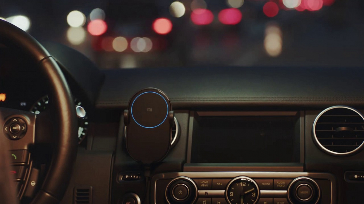 Беспроводное зарядное устройство Xiaomi Wireless Car Charger WCJ02ZM (Black) купить в интернет-магазине icover
