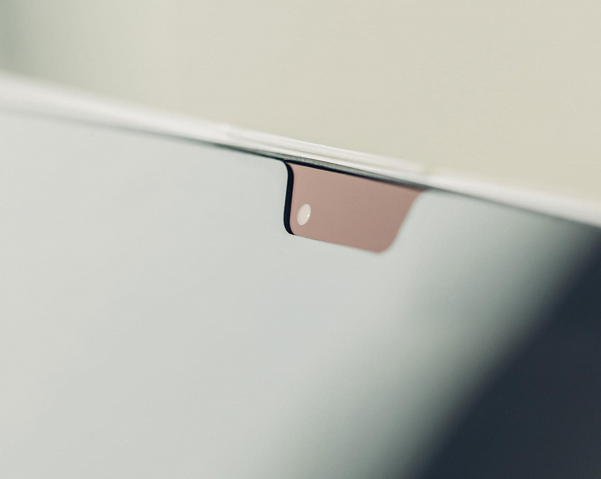 Защитная пленка на экран Moshi Umbra Privacy Screen Protector (99MO085010) для MacBook Pro 15 (Black) купить в интернет-магазине icover