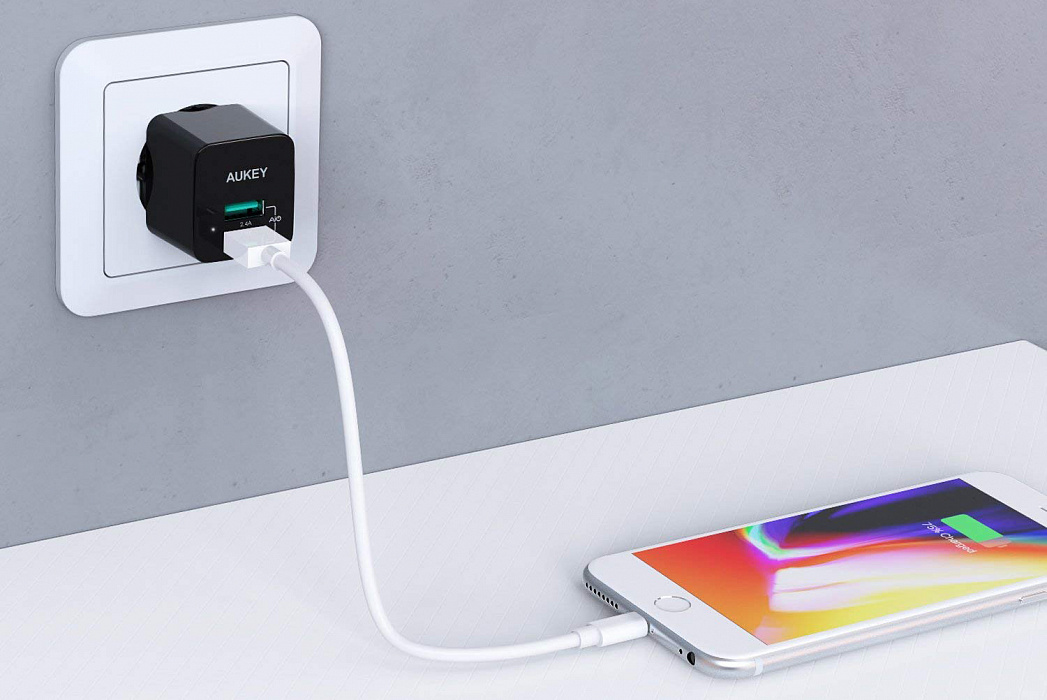 Сетевое зарядное устройство Aukey Travel Charger Dual Port USB-A PA-U32 (Black) купить в интернет-магазине icover