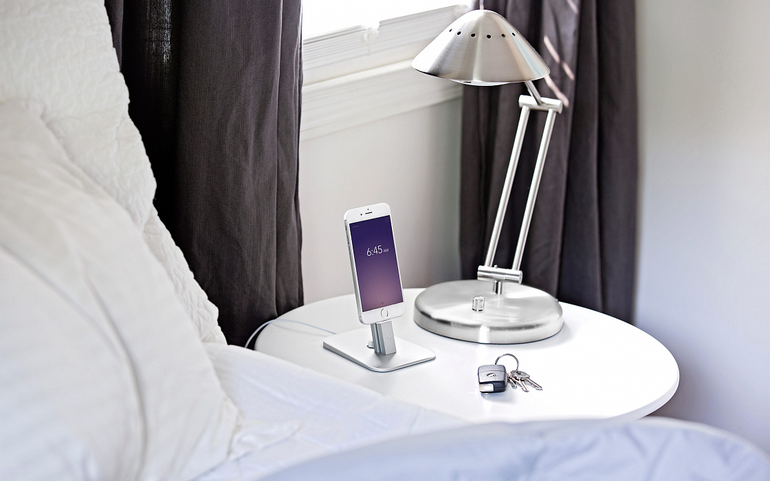 Универсальная док-станция Twelve South HiRise Deluxe (Silver) купить в интернет-магазине icover