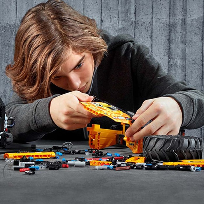 Электромеханический конструктор Lego Technic Экстремальный внедорожник 42099 (Yellow) купить в интернет-магазине icover