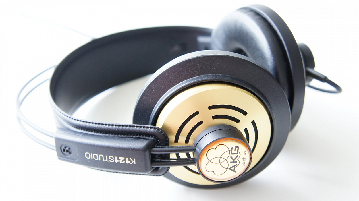 Мониторные наушники AKG K 121 Studio (Black) купить в интернет-магазине icover