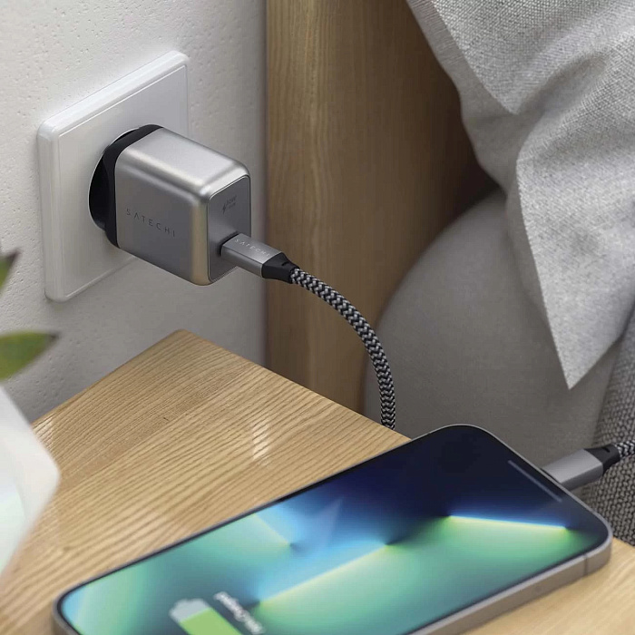 Сетевое зарядное устройство Satechi 30W USB-C GaN Wall Charger ST-UC30WCM-EU (Space Gray) купить в интернет-магазине icover