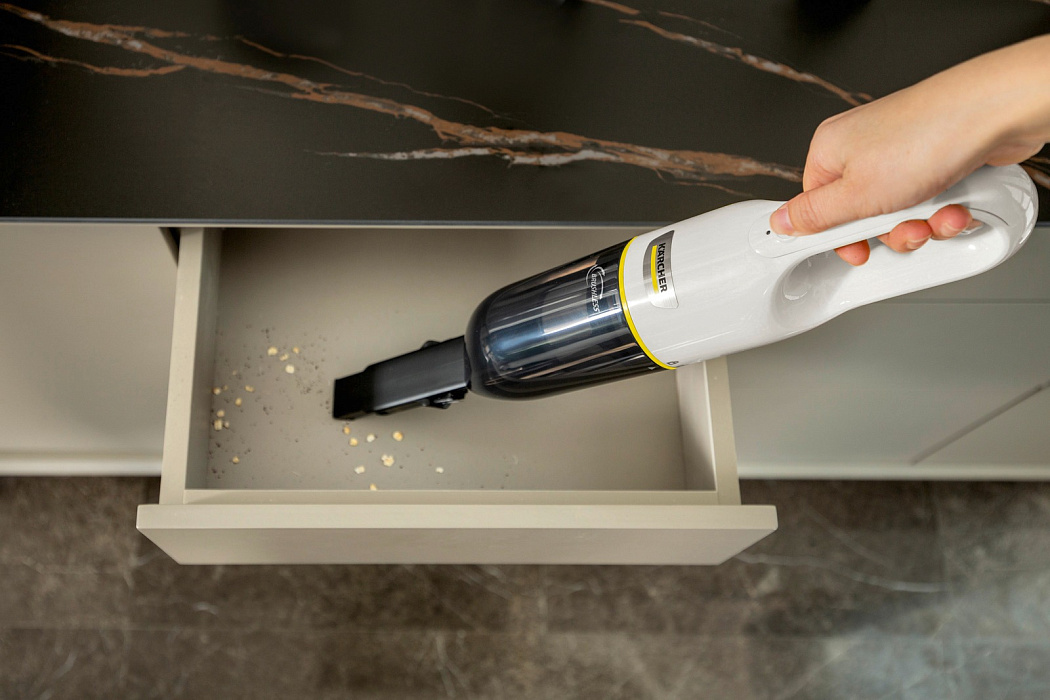Ручной пылесос Karcher CVH 2S Premium 1.198-421.0 (White) купить в интернет-магазине icover