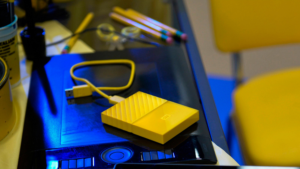 Внешний жесткий диск Western Digital My Passport 2.5" USB 3.0 4Tb HDD WDBUAX0040BYL-EEUE (Yellow) купить в интернет-магазине icover