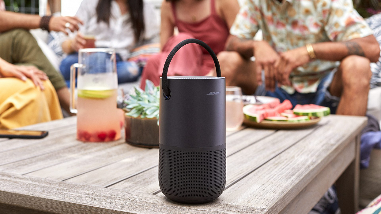 Портативная акустика Bose Portable Home Speaker 829393-2300 (Lux Silver) купить в интернет-магазине icover