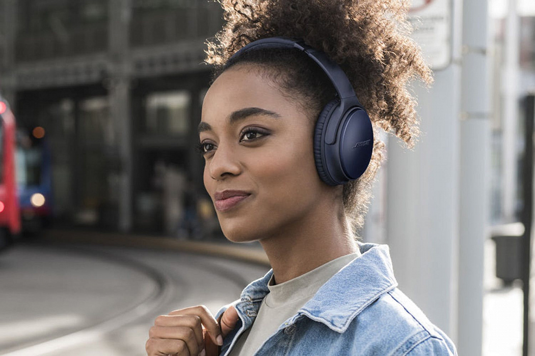 Bluetooth-наушники Bose QuietComfort 35 II с микрофоном (Midnight Blue) купить в интернет-магазине icover