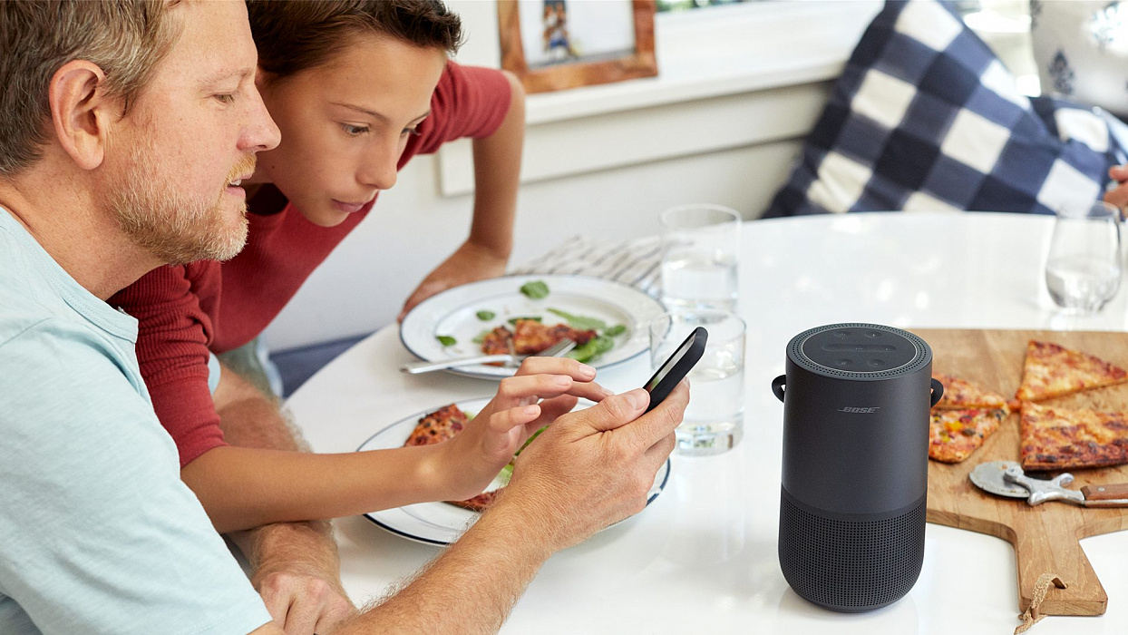 Портативная акустика Bose Portable Home Speaker 829393-2300 (Lux Silver) купить в интернет-магазине icover