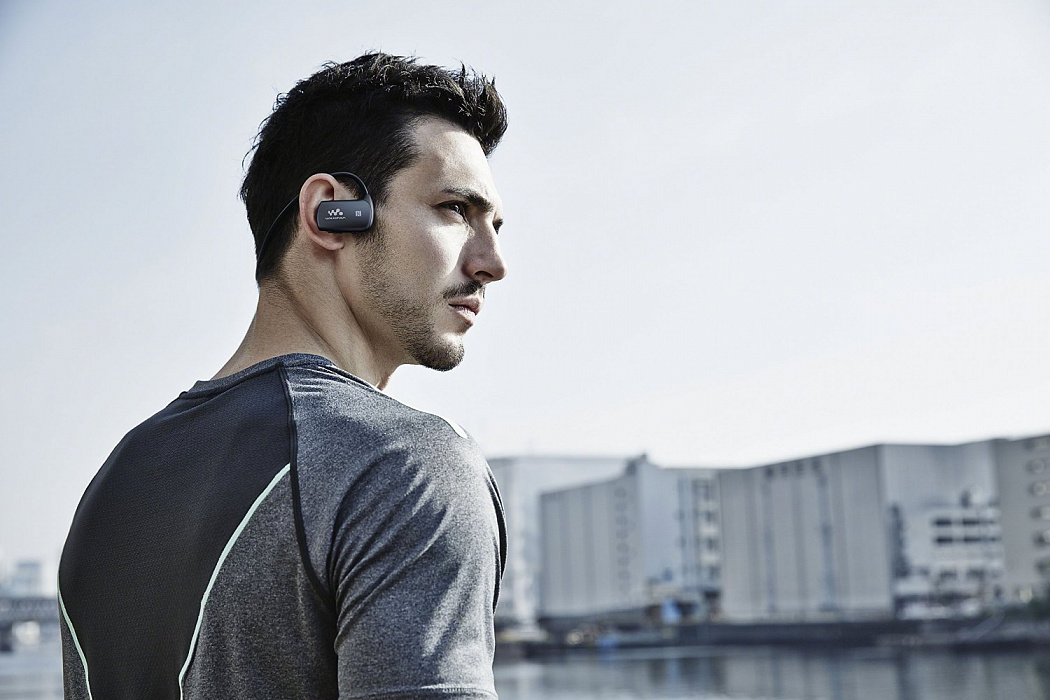 Sony Walkman 4Gb (NWZWS613B.EE) - водонепроницаемый MP3-плеер (Black) купить в интернет-магазине icover