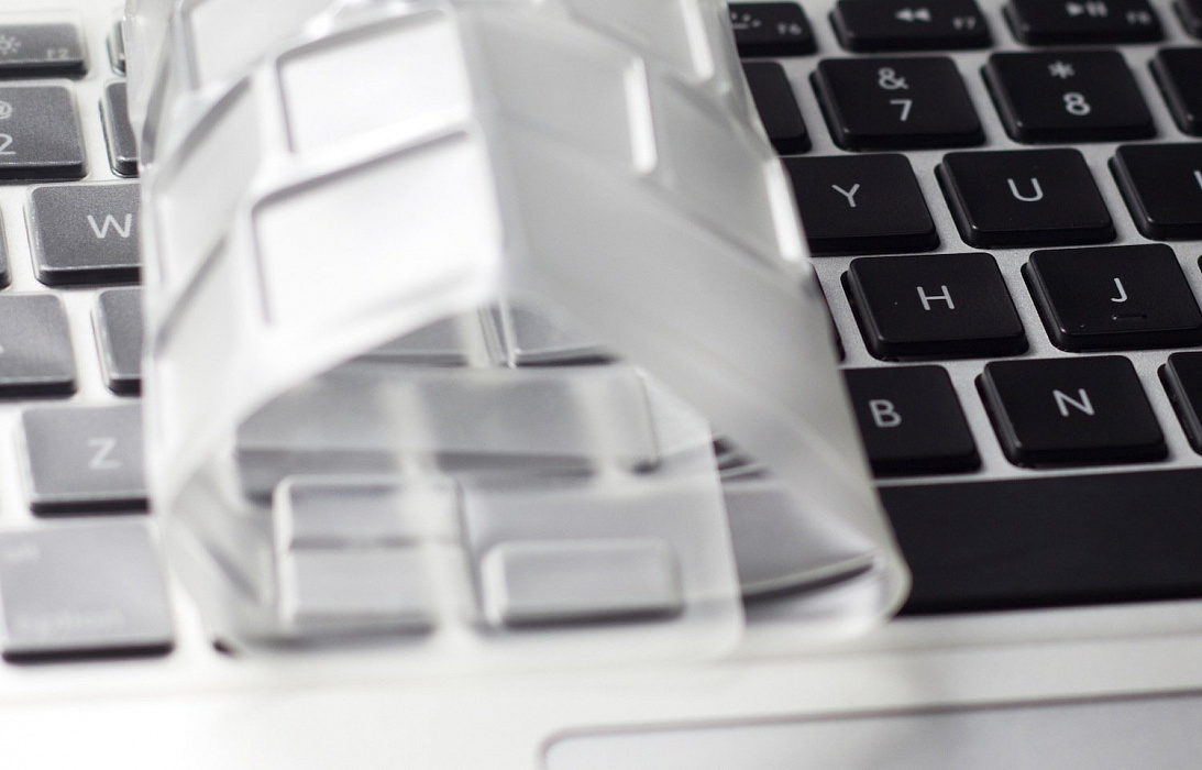 Накладка на клавиатуру i-Blason Keyboard Cover Skin Protector для MacBook Pro 13 модели A2289/A2251/A2338 (Европейская раскладка) купить в интернет-магазине icover