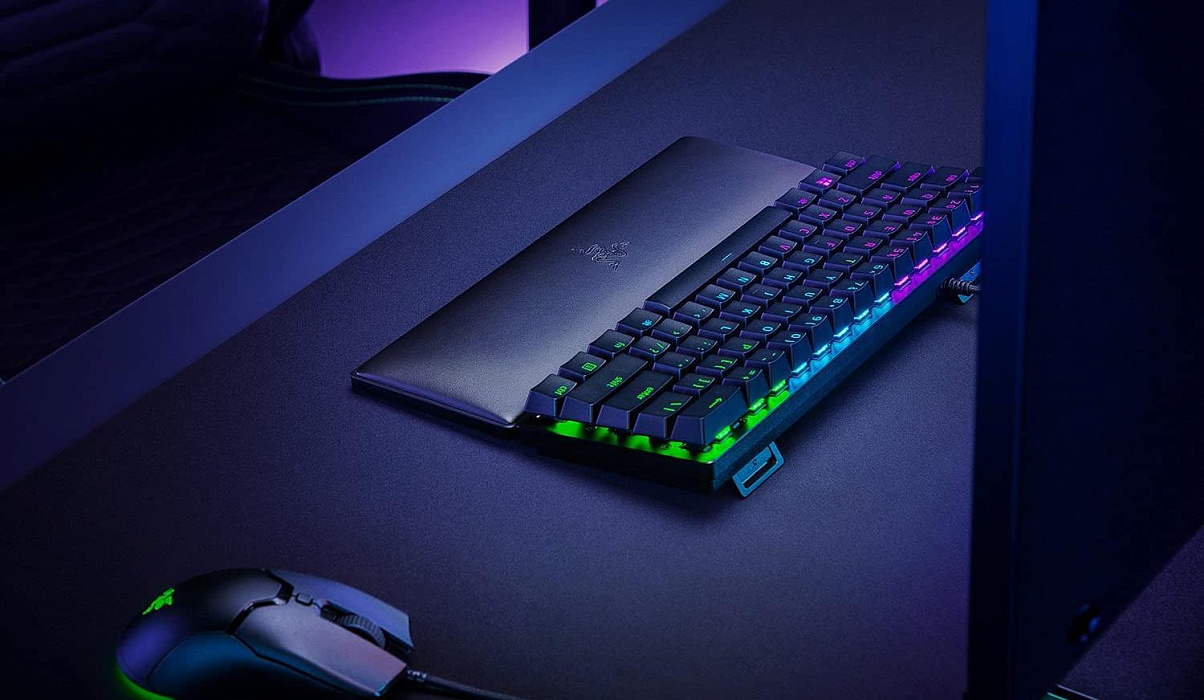 Подставка под запястье Razer Ergonomic Wrist Rest for Mini Keyboards RC21-01720100-R3M1 (Black) купить в интернет-магазине icover
