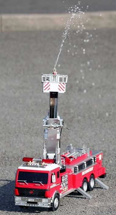Hobby Engine Fire Engine (0813) - радиоуправляемые игрушка купить в интернет-магазине icover