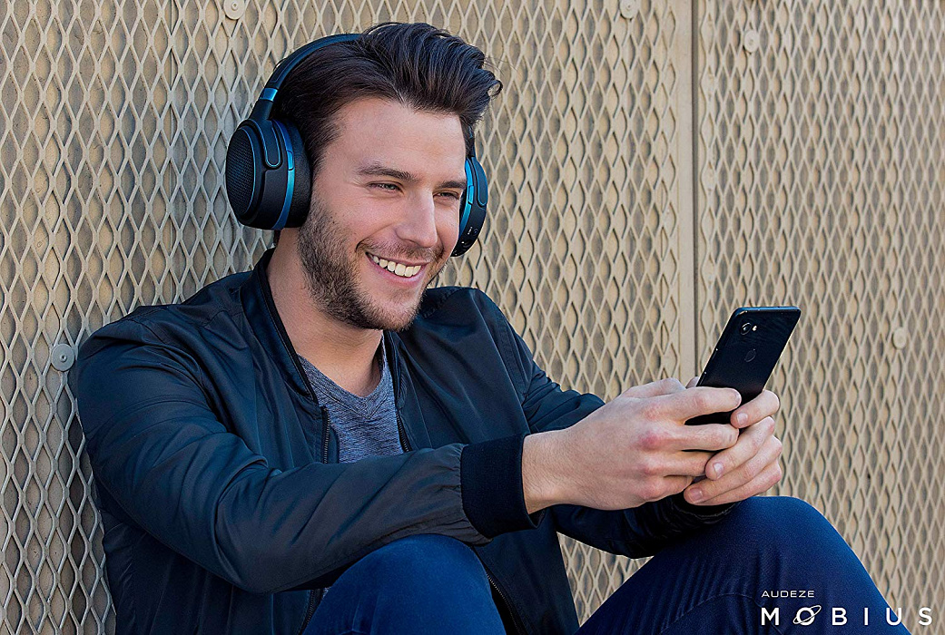Полноразмерные наушники Audeze Mobius (Team Blue) купить в интернет-магазине icover